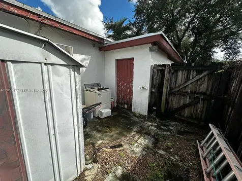 55 NE 171st Terrace North Miami Beach FL 33162