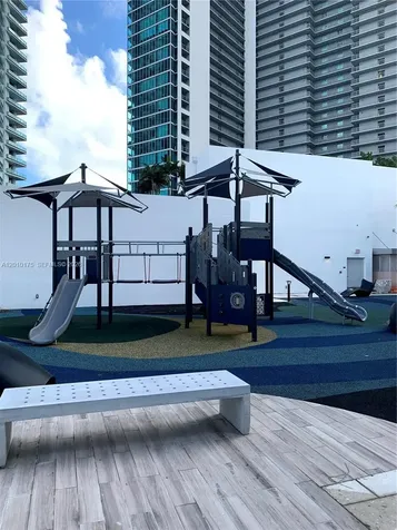851 NE 1st Avenue Miami FL 33132