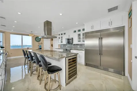 112 N Bounty Lane Key Largo FL 33037