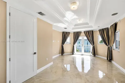112 N Bounty Lane Key Largo FL 33037