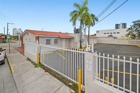 1888 NW 7th Street Miami FL 33125