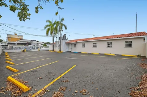 1888 NW 7th Street Miami FL 33125