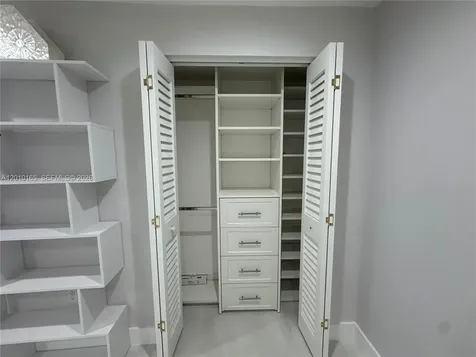 9275 SW 67th Street Miami FL 33173