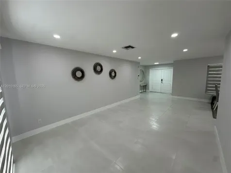 9275 SW 67th Street Miami FL 33173