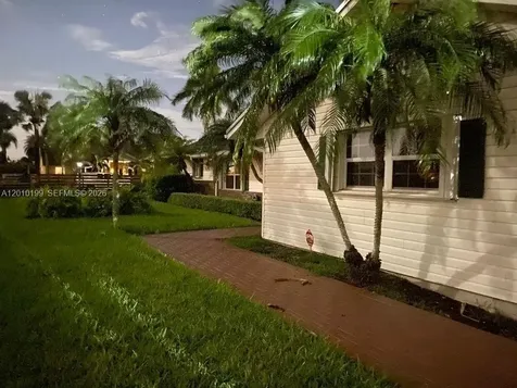 29490 SW 193 Avenue Homestead FL 33030