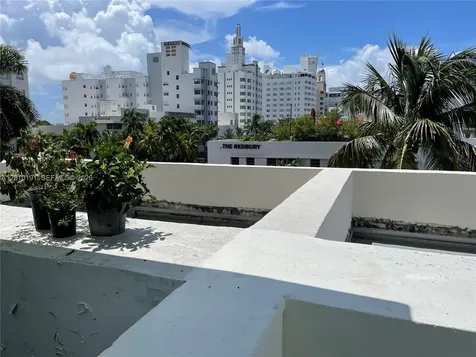 1800 Collins Avenue Miami Beach FL 33139