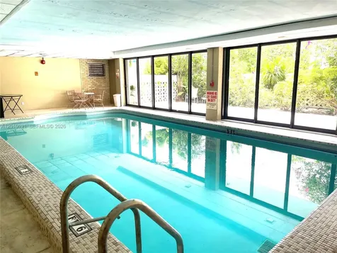 1800 Collins Avenue Miami Beach FL 33139