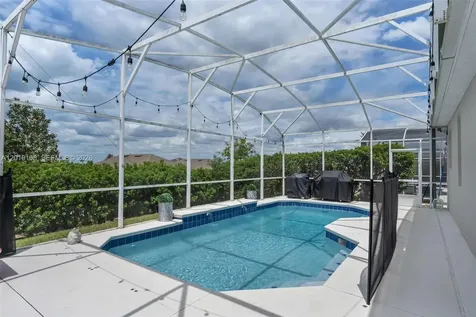 447 Higher Comb Drive Davenport FL 33897