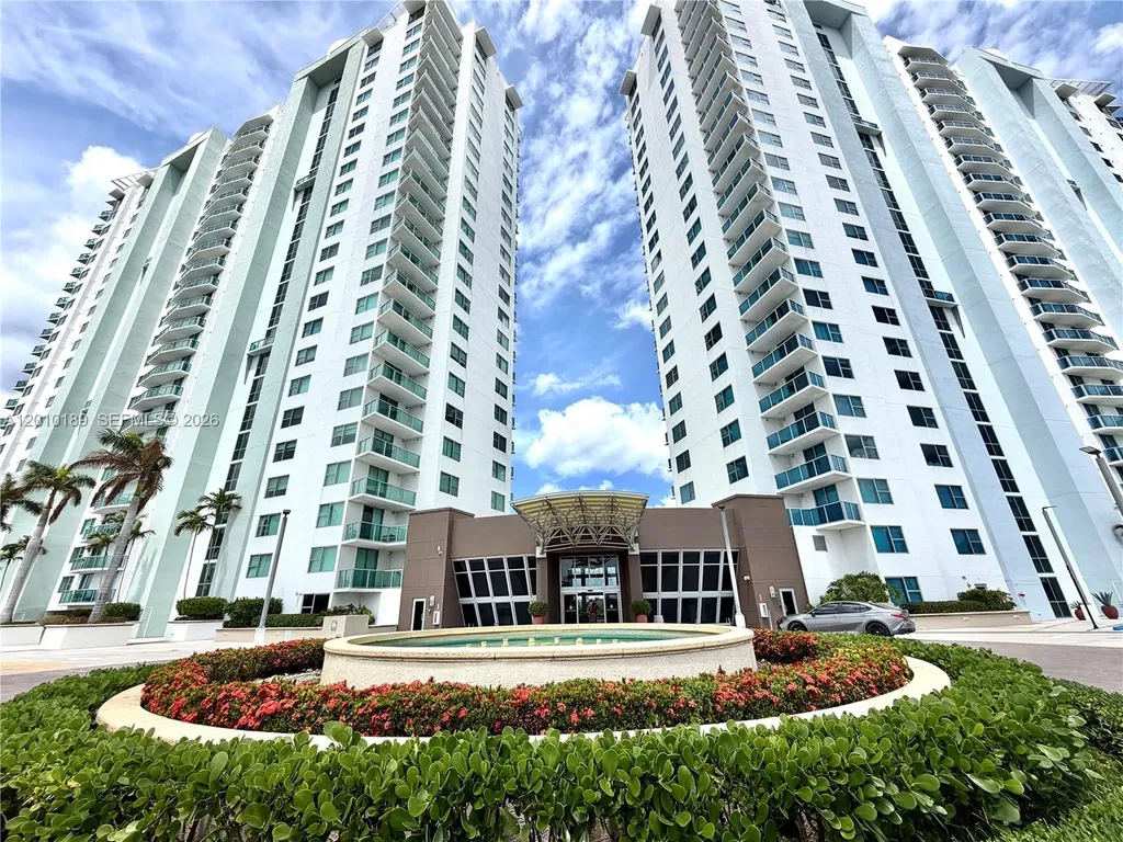2641 N Flamingo Road Sunrise FL 33323