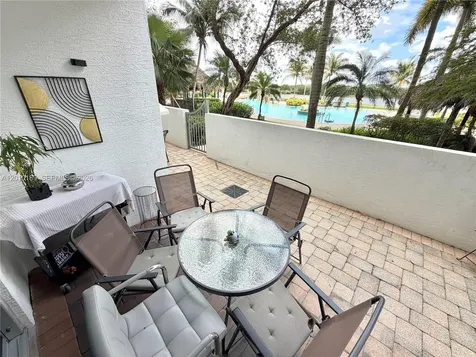 2641 N Flamingo Road Sunrise FL 33323
