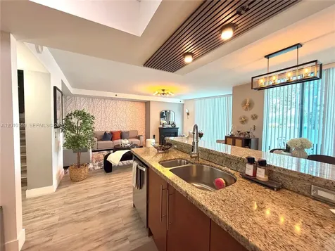 2641 N Flamingo Road Sunrise FL 33323