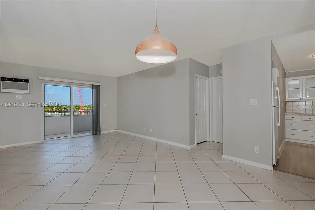 200 S Birch Road Fort Lauderdale FL 33316