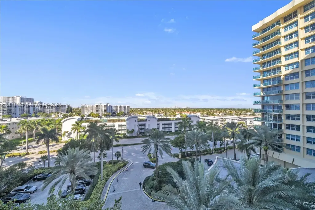 2501 S Ocean Drive Hollywood FL 33019
