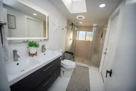 150 NE 31st Street Pompano Beach FL 33064