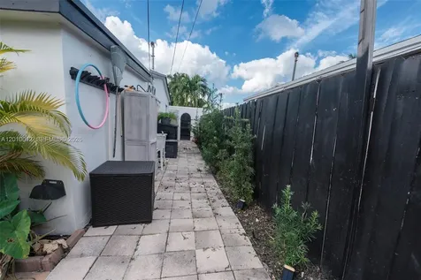 150 NE 31st Street Pompano Beach FL 33064