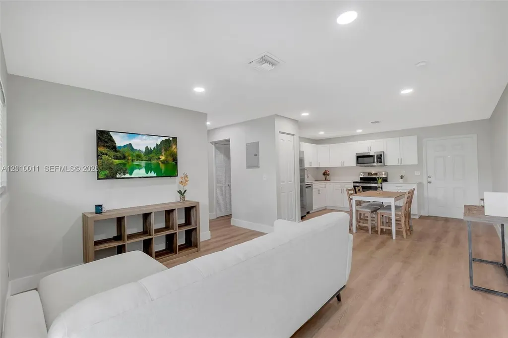 700 NW 18th Street Fort Lauderdale FL 33311