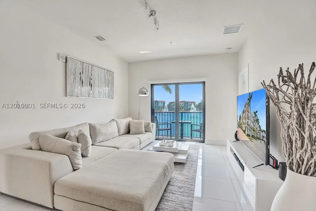 4725 NW 85th Avenue Doral FL 33166