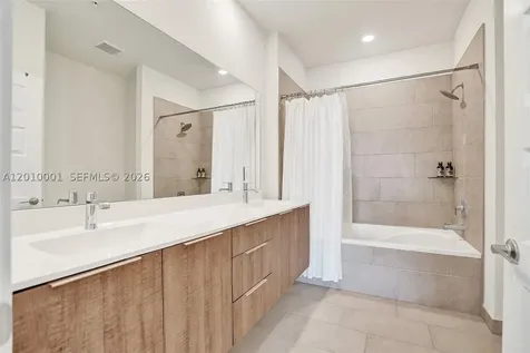 4725 NW 85th Avenue Doral FL 33166