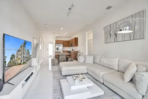 4725 NW 85th Avenue Doral FL 33166