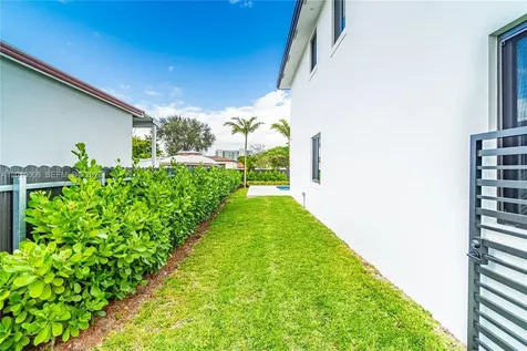 6535 SW 26th Street Miami FL 33155