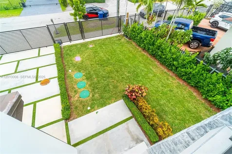 6535 SW 26th Street Miami FL 33155