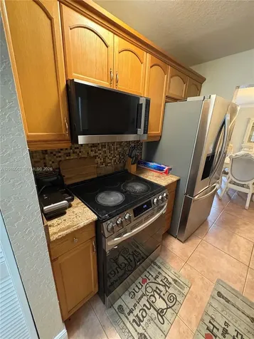 8905 NW 38th Drive Coral Springs FL 33065