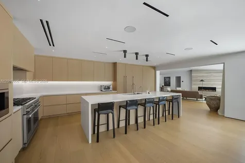 4100 Pinta Court Coral Gables FL 33146