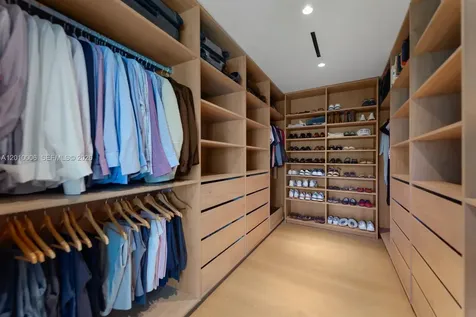 4100 Pinta Court Coral Gables FL 33146
