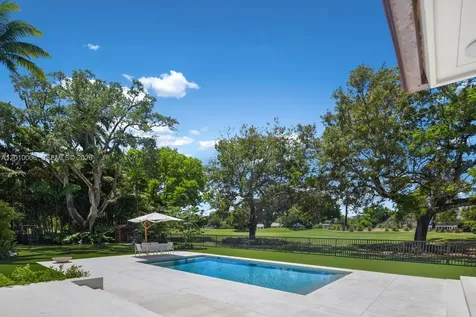 4100 Pinta Court Coral Gables FL 33146