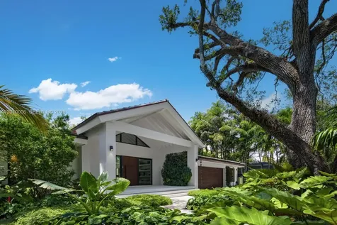 4100 Pinta Court Coral Gables FL 33146