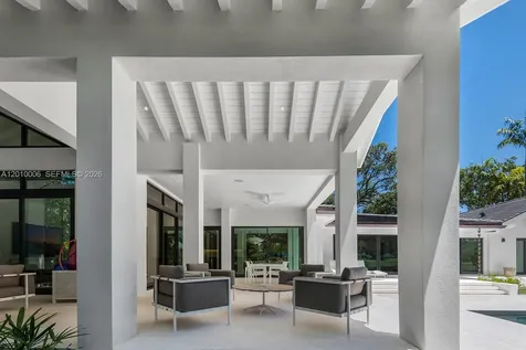 4100 Pinta Court Coral Gables FL 33146