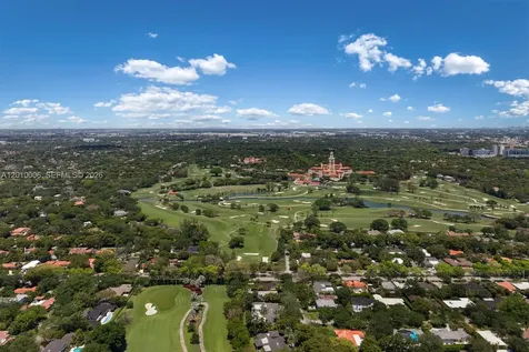 4100 Pinta Court Coral Gables FL 33146