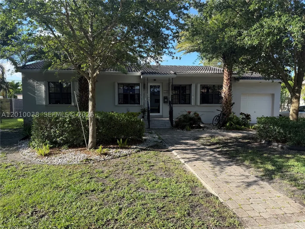 1140 Wren Avenue Miami Springs FL 33166