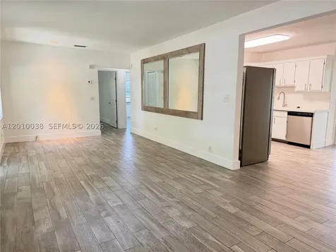 1140 Wren Avenue Miami Springs FL 33166