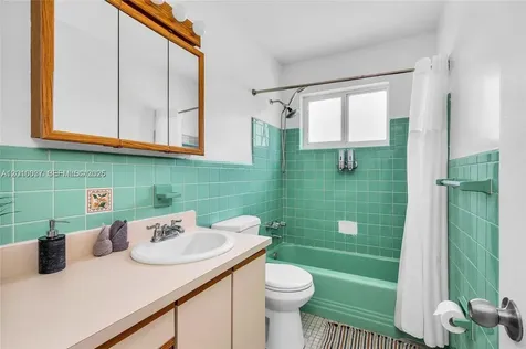 2501 NE 209th Terrace Miami FL 33180