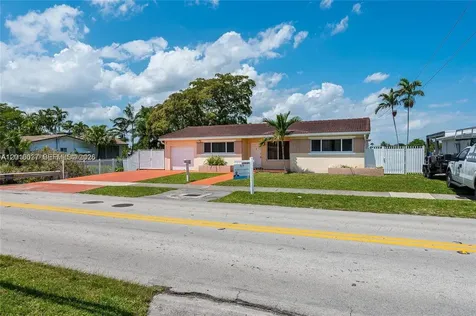 2501 NE 209th Terrace Miami FL 33180