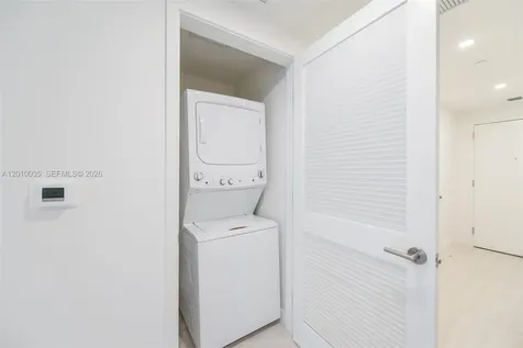 77 SE 5 Street Miami FL 33131