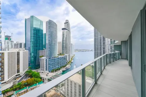 77 SE 5 Street Miami FL 33131