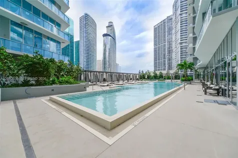 77 SE 5 Street Miami FL 33131