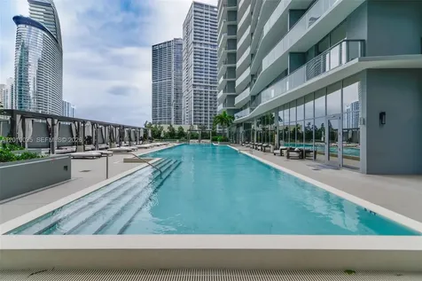 77 SE 5 Street Miami FL 33131