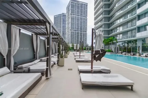 77 SE 5 Street Miami FL 33131