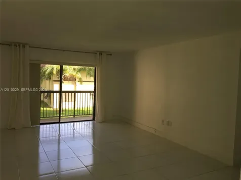 7995 SW 86th Street Miami FL 33143