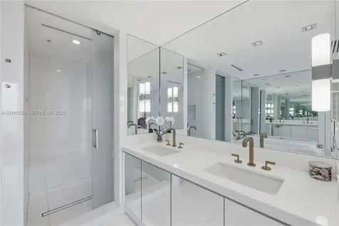 6899 Collins Avenue Miami Beach FL 33141