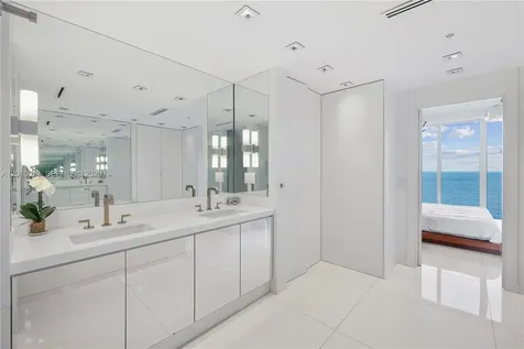 6899 Collins Avenue Miami Beach FL 33141