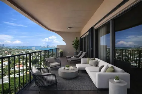 1800 NE 114th Street Miami FL 33181