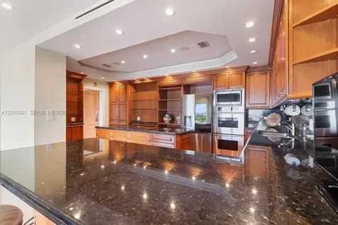 1800 NE 114th Street Miami FL 33181