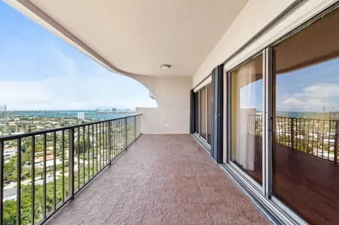 1800 NE 114th Street Miami FL 33181