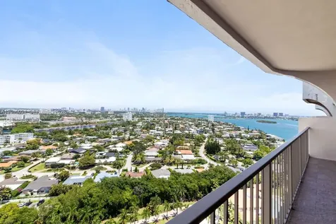 1800 NE 114th Street Miami FL 33181
