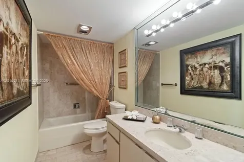 1800 NE 114th Street Miami FL 33181