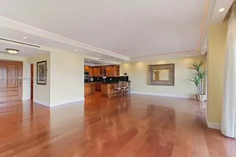 1800 NE 114th Street Miami FL 33181